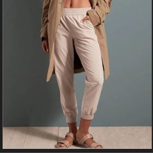 Banana Republic BR standards lightweight joggers